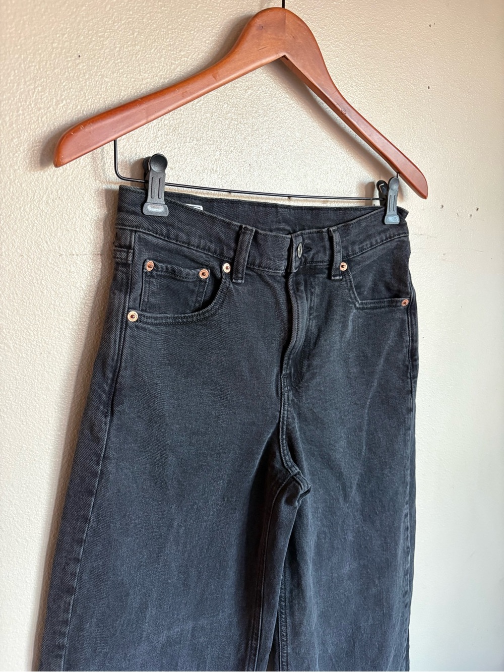 Gap High Rise Stride Jeans Gray Raw Hem Cropped Straight - Picture 3 of 9
